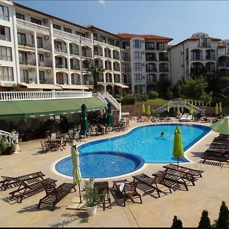 Triumph Holiday Village Szveti Vlasz Kültér fotó