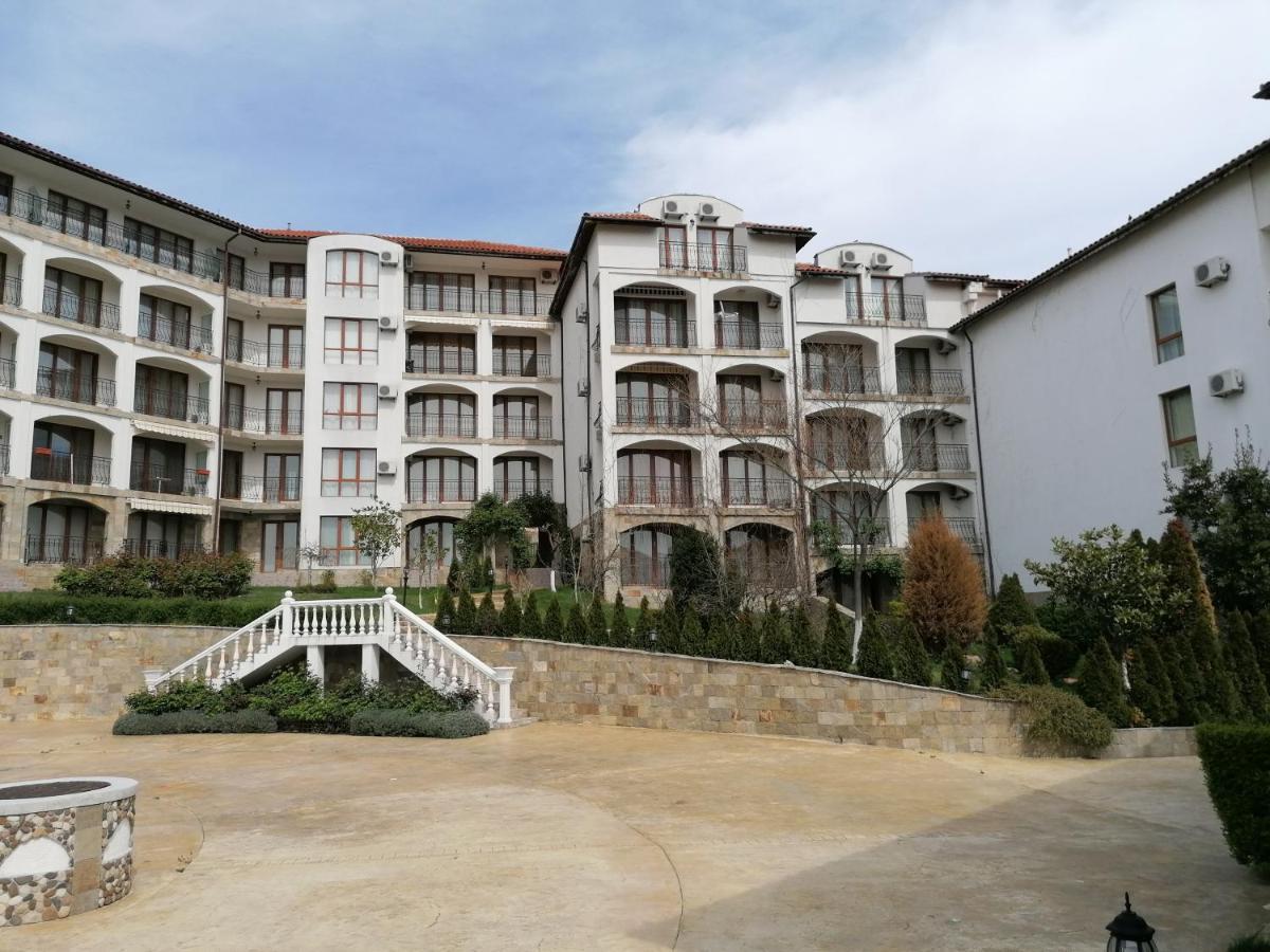 Triumph Holiday Village Szveti Vlasz Kültér fotó