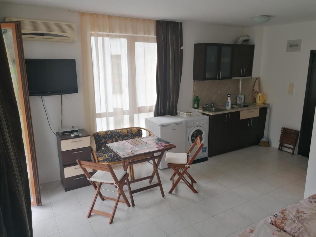 Triumph Holiday Village Szveti Vlasz Kültér fotó