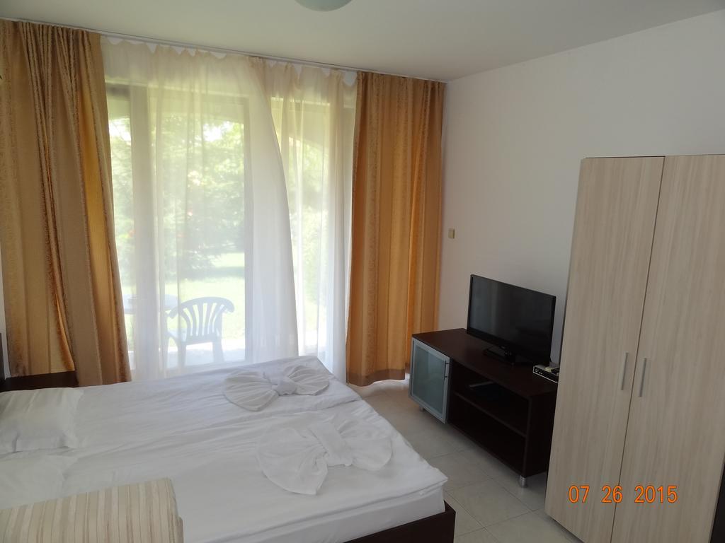 Triumph Holiday Village Szveti Vlasz Szoba fotó