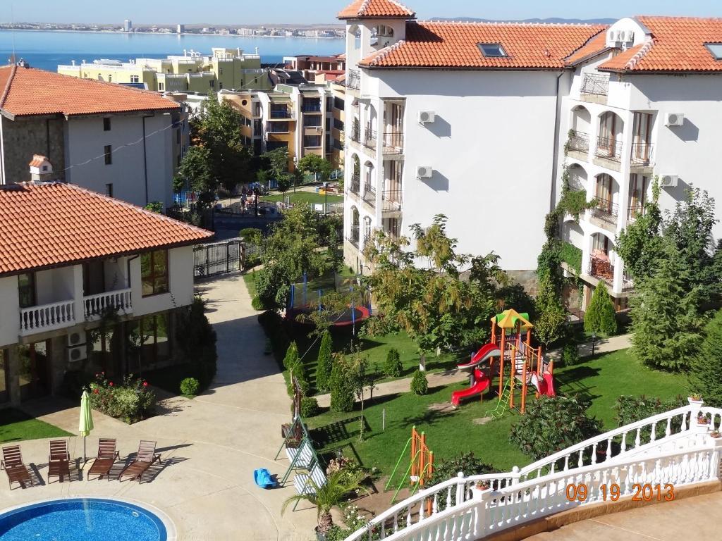 Triumph Holiday Village Szveti Vlasz Kültér fotó