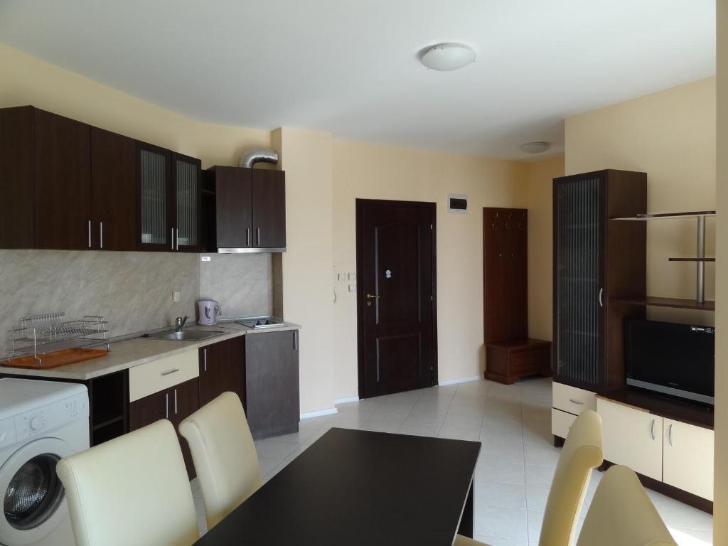 Triumph Holiday Village Szveti Vlasz Kültér fotó